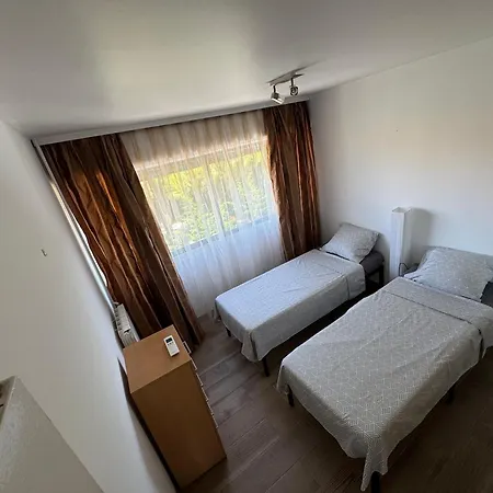 Les Jardin De La Apartman