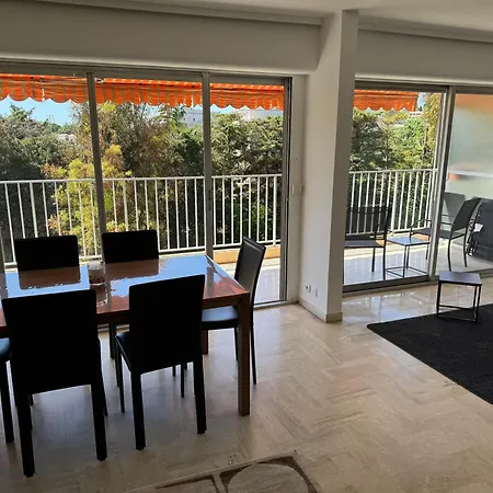 Les Jardin De La Αντίμπ