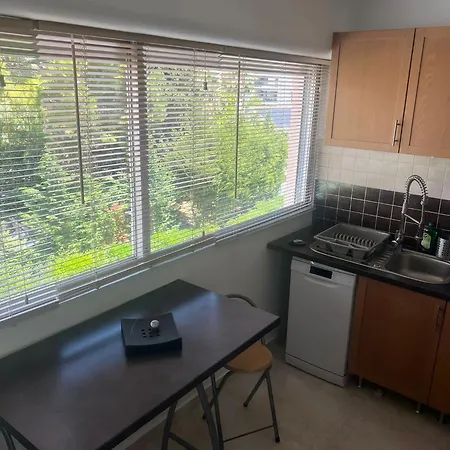 Les Jardins De La Антіб