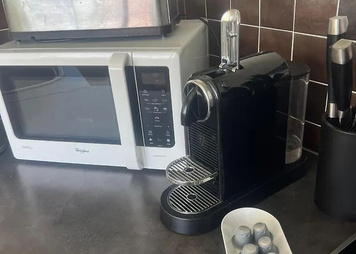 Les Jardin De La Апартаменти Антіб